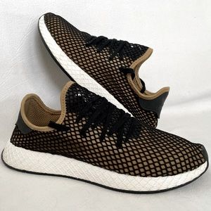 Adidas Deerupt runner Mens size 11